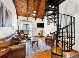3-Bed Family Townhouse with Scenic Views & Patio