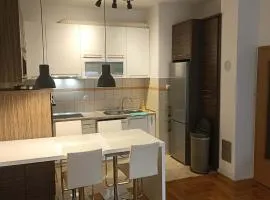 River & Garden Apartment
