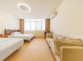 Boyi Apartment - Shanghai National Convention and Exhibition Center Branch, hótel í Shanghai