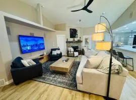 5BR Retreat Near Downtown Pets OK Sleeps 12