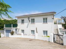 Viesnīca Atalaya Luarca Apartamentos turísticos pilsētā Luarka