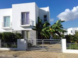 Вилла в жилом комплексе Caesar Beach V43R, Hotel in Boğaz