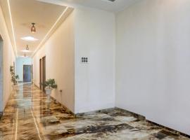Hotel O MK2 Hotel and Restaurant, hotel em Indore