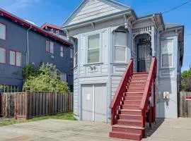 Spacious & Central! Pet-Friendly Emeryville Home