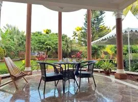 Kilimanjaro Pazuri, a boutique African Villa