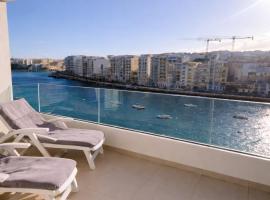 St Julian`s Seafront 2Br Apartment Spinola - BBQ Central & Peaceful, khách sạn ở Paceville