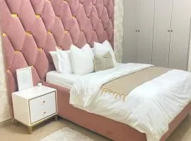 Andisa Airport pool Escape