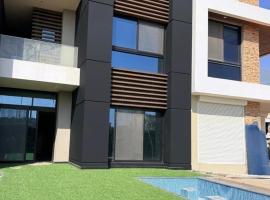 Majestic Lounge Midtown Villa New Capital: Kahire'de bir otel