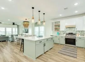 Luxury Beach House Minutes to Sand