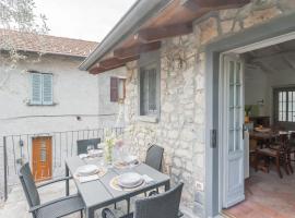 Piccola Abbazia by Rent All Como, hotel u gradu 'Lenno'