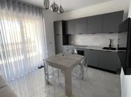 Gheloi Apartments