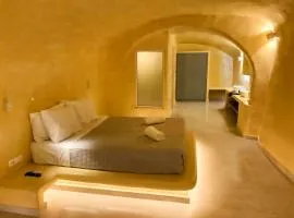 M Residence Santorini Johnnie Cave