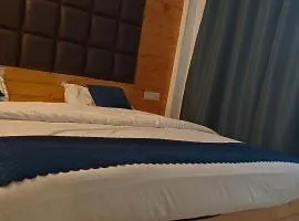 Anuj home stay and cafe