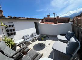 Agréable maison de village avec terrasse, hotel a Vinça