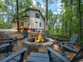 Inviting Ellijay Cabin