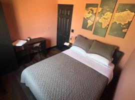 Luxury Room - Queen Bed, Pool & Fast Wi-Fi!, Hotel in Gilbert