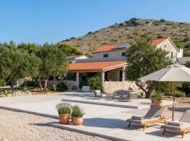 Seafront holiday home Kornati