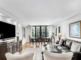 Stylish 2BR Coastal Residence, hotel di Palm Beach