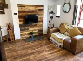 Cosy ground floor apartment on the W Highland Way