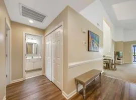 Family Friendly Lakefront Condo- Pools Fishing & Fun in New Bern