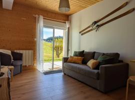 Appartement avec terrasse en pleine nature, Hotel in Longchaumois