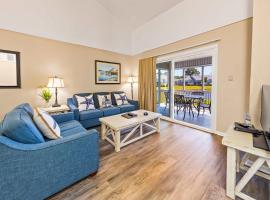 New Bern में, होटल New Bern Lakeside Getaway-Modern 2BR Apartment with Resort Amenities