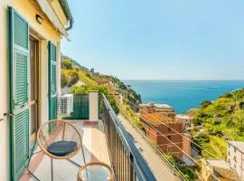 Sulla via dell'amore- Riomaggiore -private parking