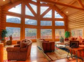 Lookout Pointe - Luxury Mountain Lodge - Panoramic Mountain Views