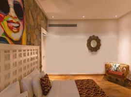 DanCenter Parijat Villas & Suites Udaipur, hotel di Udaipur