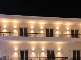 Mesolongion में, होटल Mézzo Lago