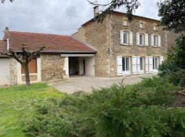 Gite Chez Gisèle et Léon, hotel a Tersanne