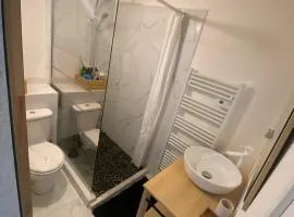 Studio avec parking privé