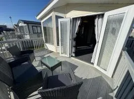 Golden Palm Resort - The Meridian - Coastal Caravan Breaks