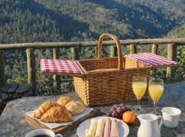 Refúgio com Tanque Privado e Azeite Artesanal, Hotel in Góis