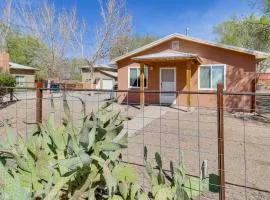 2 Mi to Old Town ABQ! Cozy Desert Retreat