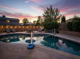 4BR Home for Groups Heated Pool Option