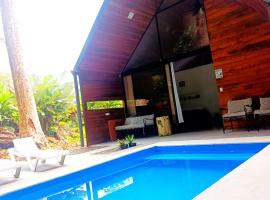 Cabaña Kono Rainbow Finca paraíso, hotel din Jiménez