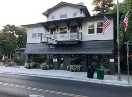 Calistoga Inn Restaurant & Brewery