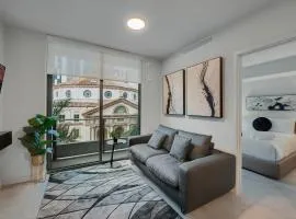 Stylish & Walkable Downtown Condo