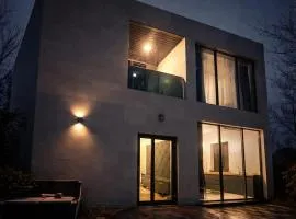 AURA Home