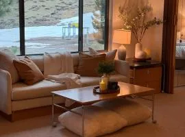 Ski-In Ski-Out Palisades Hot-Tubs EV Charger