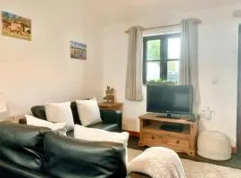 Old Barn Cottage - Uk11089
