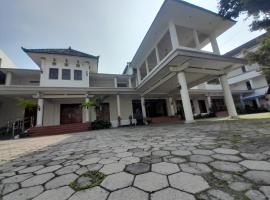 Hotel Pramesthi Solo, hotel a Kartosuro