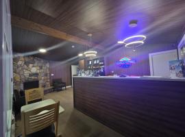 Howard Johnson by Wyndham Hinton, hotel v mestu Hinton