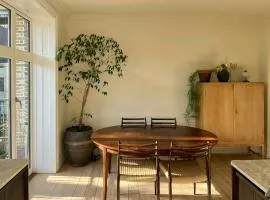 Classic Flat Near Frederiksberg Gardens