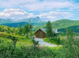 Cabin In Alpine Slope Near Besseggen
