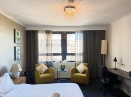 Executive studio in central parramatta CBD with Free onsite parking