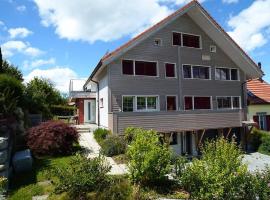 Ganzes Haus am Bodensee in den Bergen im Appenzell, Hotel in Heiden AR