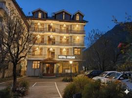 Hotel oscar Mountain Retreat Near To Old Manali Luxury Room With Mountain & Orchid View Luxury Rooms with Best View !!!!!!!, khách sạn ở Manāli