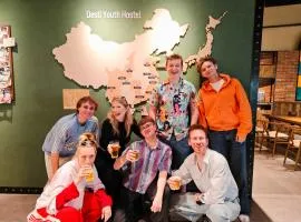 Qingdao Desti Youth Hostel-24H Reception&English Service& Cafe& Bar& Luggage Storage& Large Public Area
